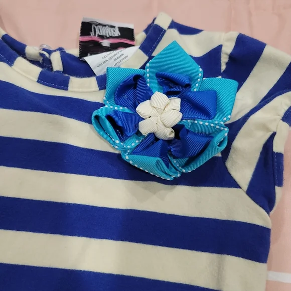 Counting Daisies blue striped floral top Size 5 - Picture 3 of 3